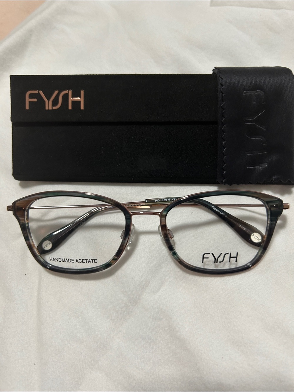 FYSH Eyeglasses New
